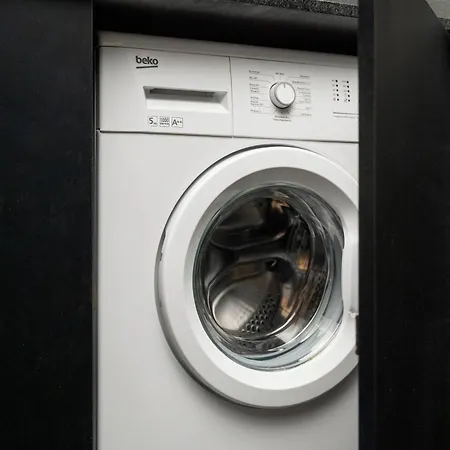 Modern In The Center Of With Air Conditioning And Balcony By Renters Apartament *
