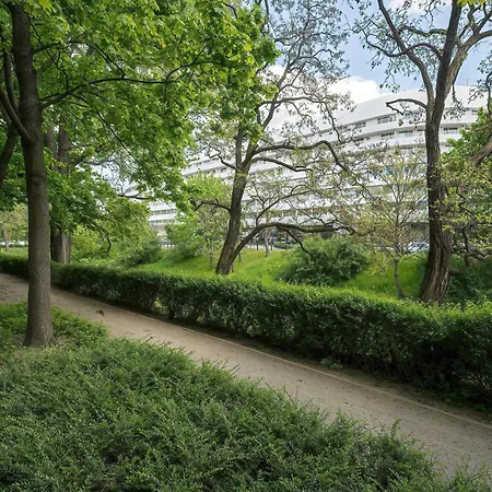 Appartamento Modern In The Center Of With Air Conditioning And Balcony By Renters