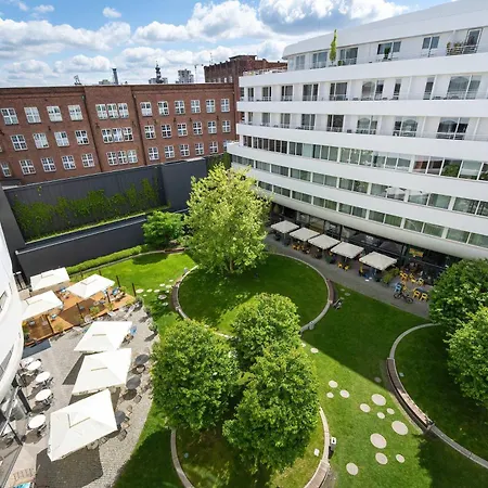 Modern In The Center Of With Air Conditioning And Balcony By Renters Appartamento Breslavia